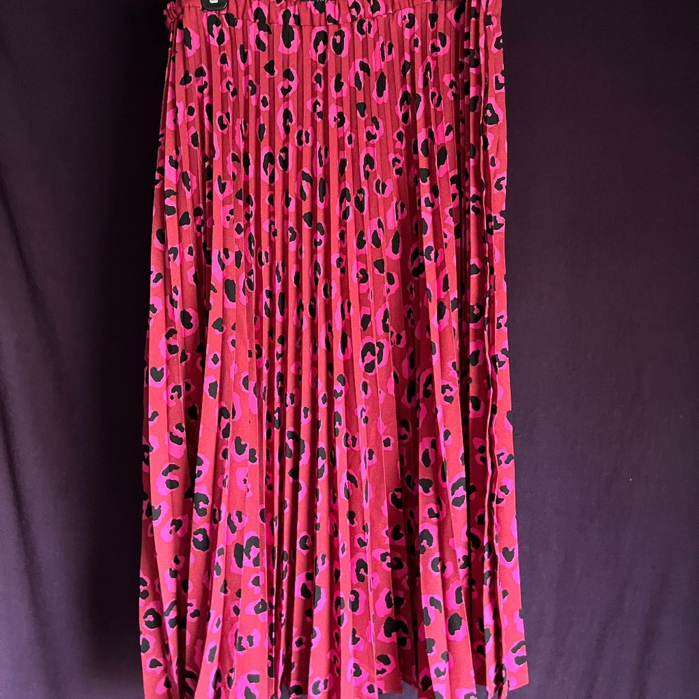 Pink Animal Print Pleated Skirt